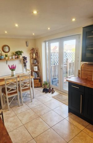 Photo 9- click for photo gallery